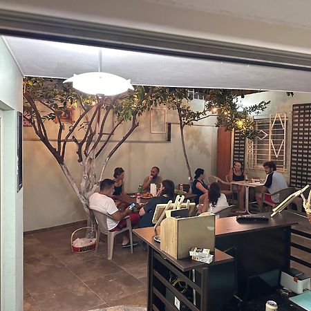Tirana Lemon Breeze Hostel Bagian luar foto
