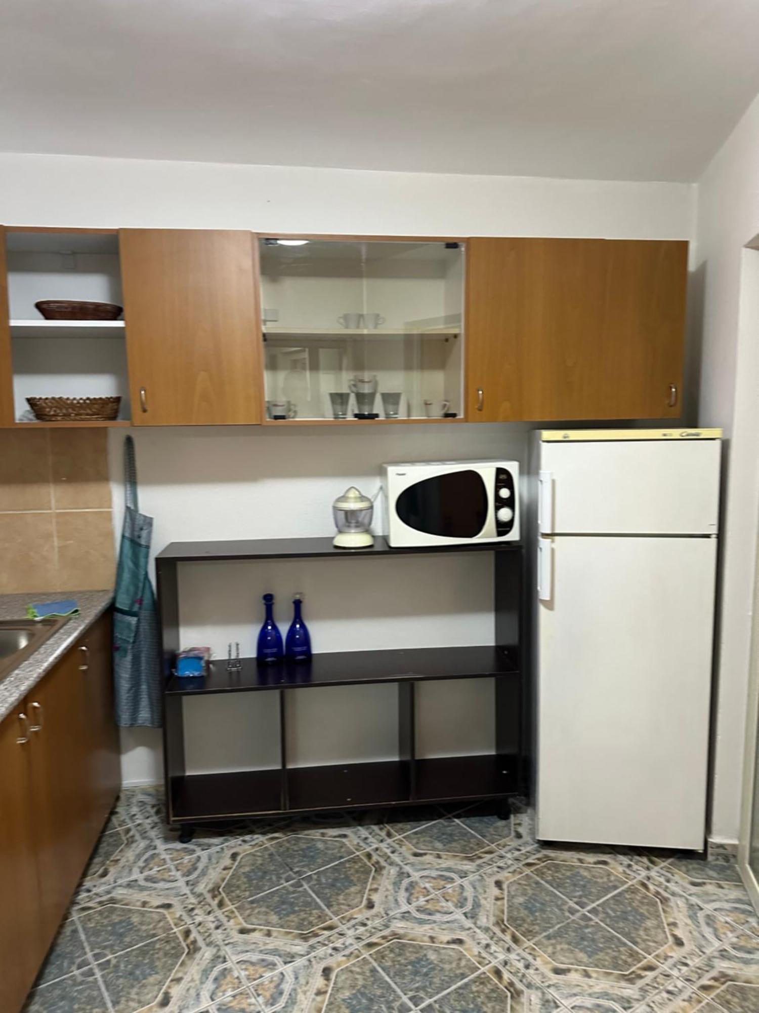 Tirana Lemon Breeze Hostel Bagian luar foto