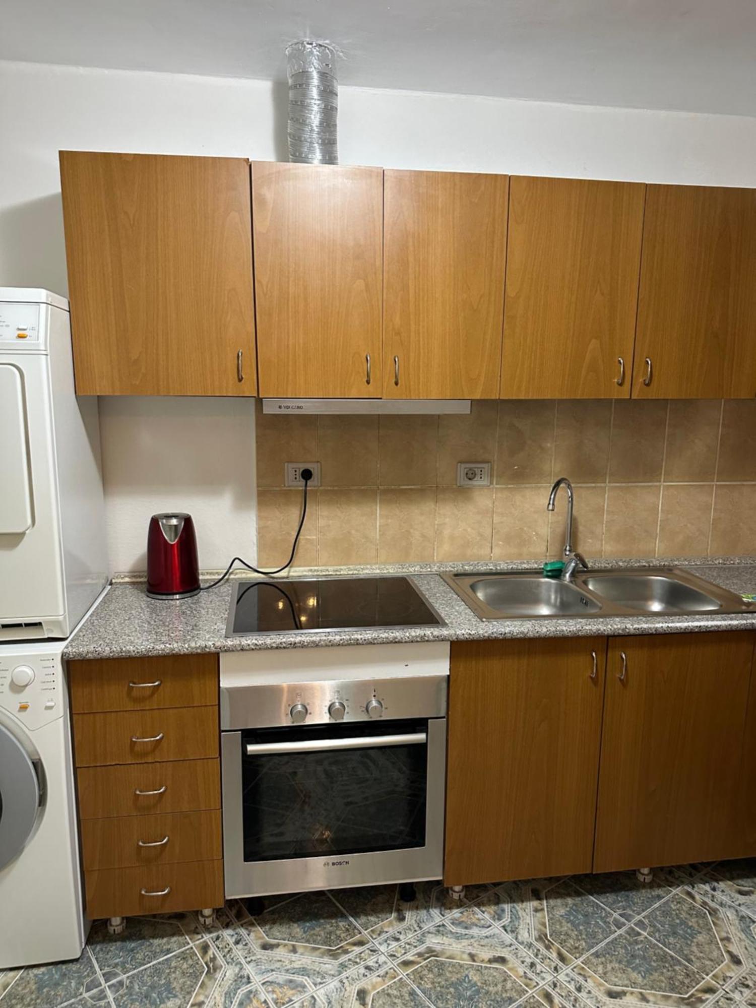Tirana Lemon Breeze Hostel Bagian luar foto
