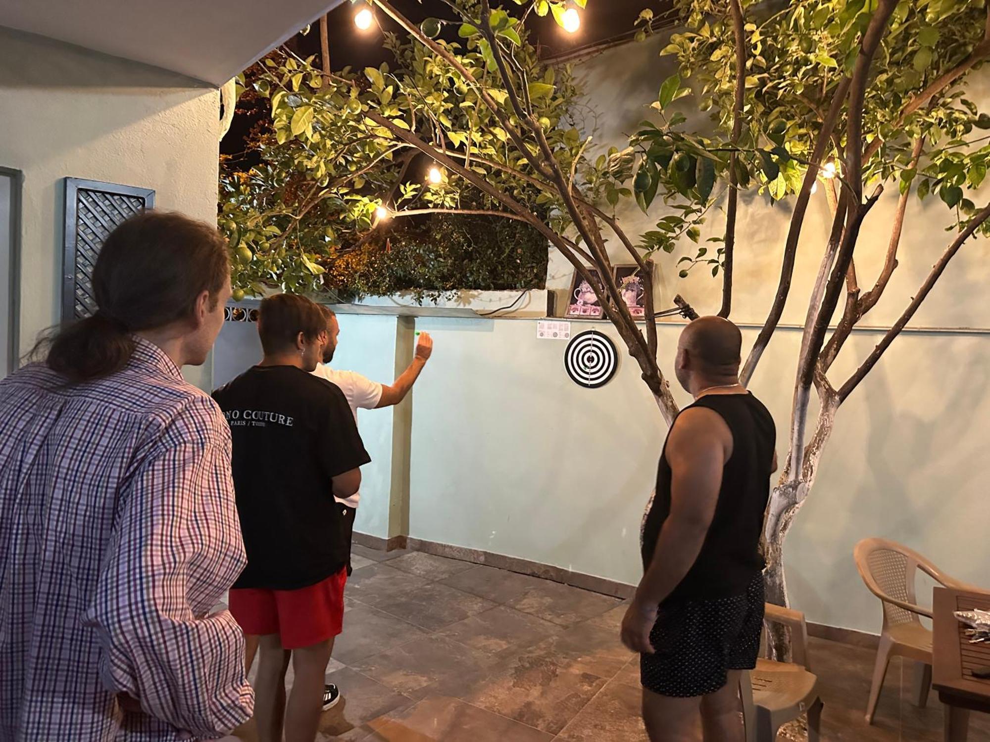 Tirana Lemon Breeze Hostel Bagian luar foto